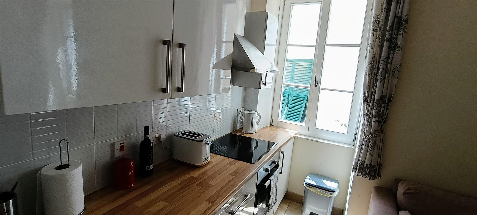 Image of Apartment - 2 Bedrooms - 2 Bathrooms for Sale in Upper Town-Gibraltar, Image 11